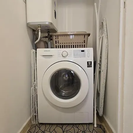 2p Remparts Vieil * Antibes