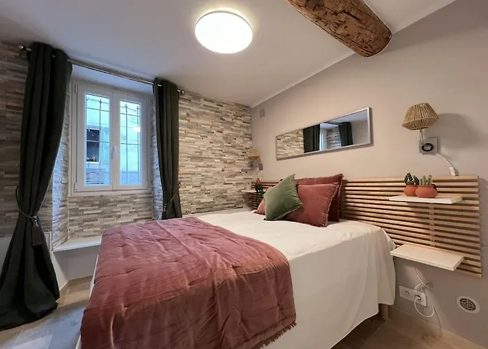 Apartment 2p Remparts Vieil